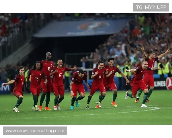 圣保罗与弗卢米对决前瞻分析双方实力与战术博弈的精彩碰撞